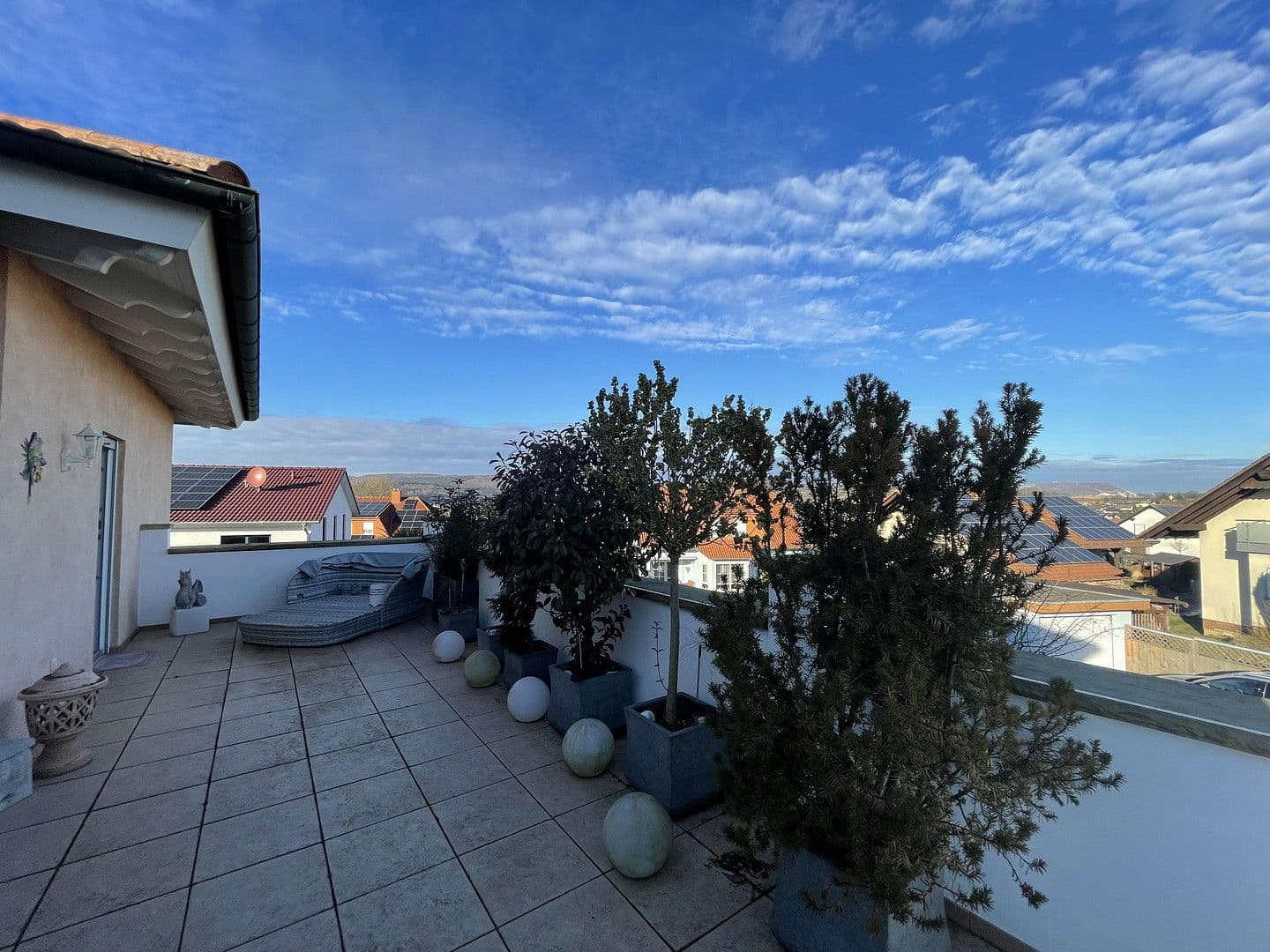 Prodej domu 317 m², pozemek 708 m², Flieden, Hessen Prodej domu 317 m², pozemek 708 m², Flieden, Hessen