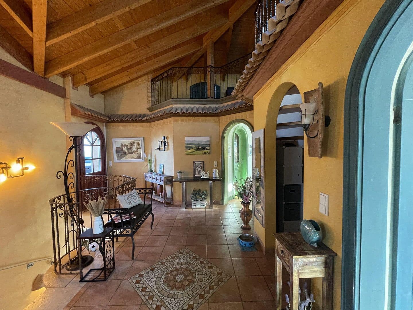 Prodej domu 317 m², pozemek 708 m², Flieden, Hessen Prodej domu 317 m², pozemek 708 m², Flieden, Hessen