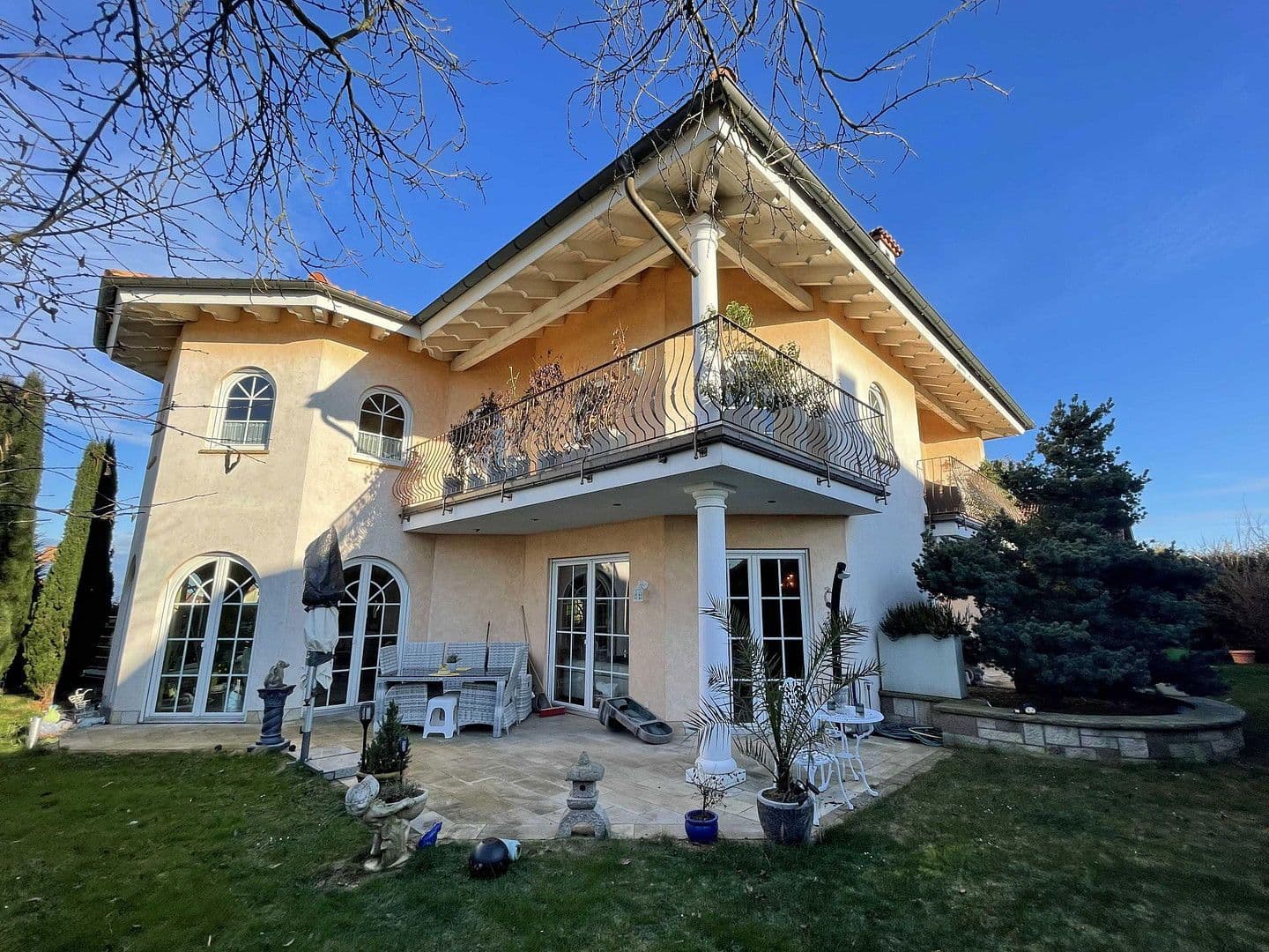 Prodej domu 317 m², pozemek 708 m², Flieden, Hessen Prodej domu 317 m², pozemek 708 m², Flieden, Hessen