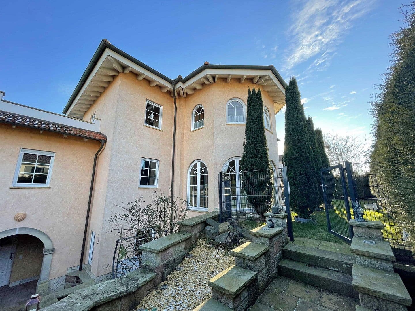 Prodej domu 317 m², pozemek 708 m², Flieden, Hessen Prodej domu 317 m², pozemek 708 m², Flieden, Hessen