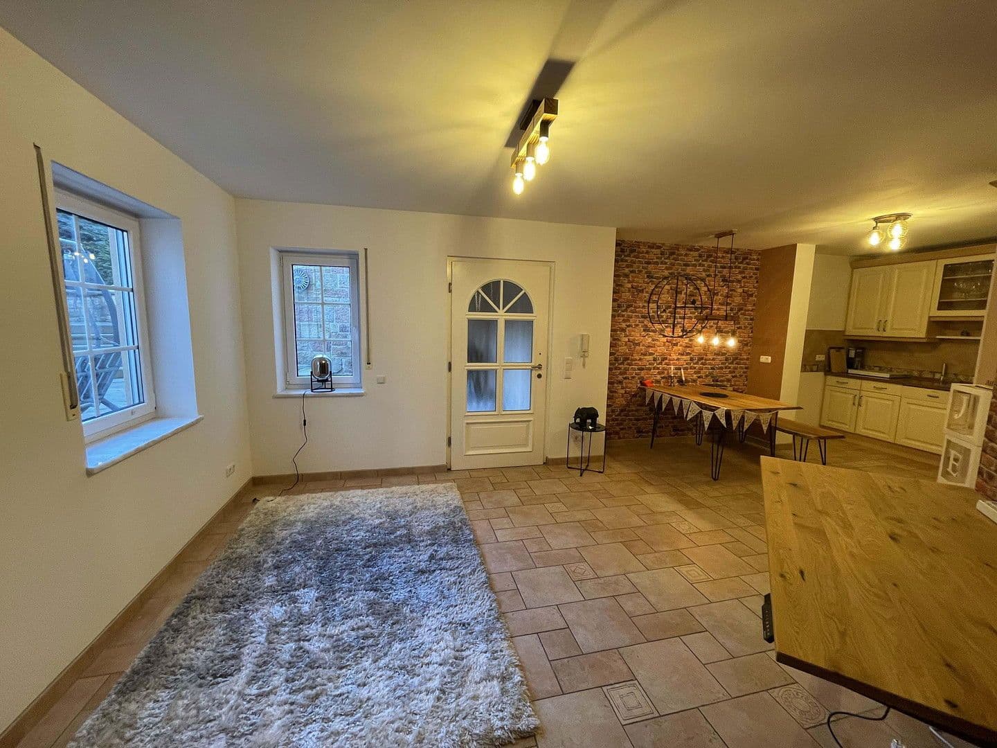 Prodej domu 317 m², pozemek 708 m², Flieden, Hessen Prodej domu 317 m², pozemek 708 m², Flieden, Hessen