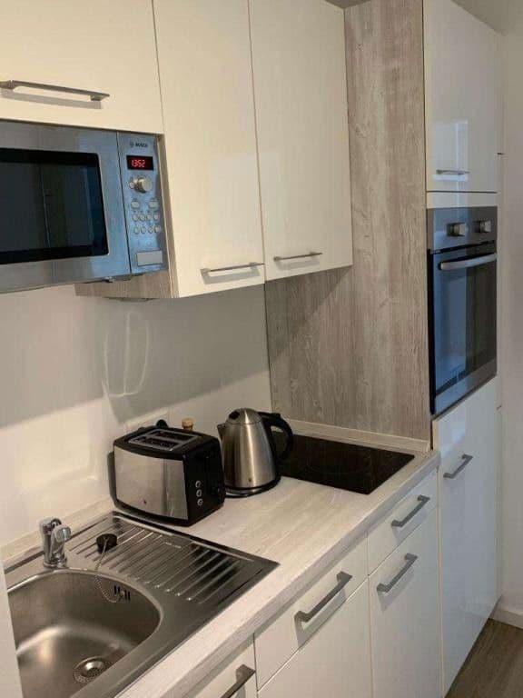 Pronájem bytu 1+kk 28 m², Neuhofstraße 16, Frankfurt am Main, Hessen Pronájem bytu 1+kk 28 m², Neuhofstraße 16, Frankfurt am Main, Hessen