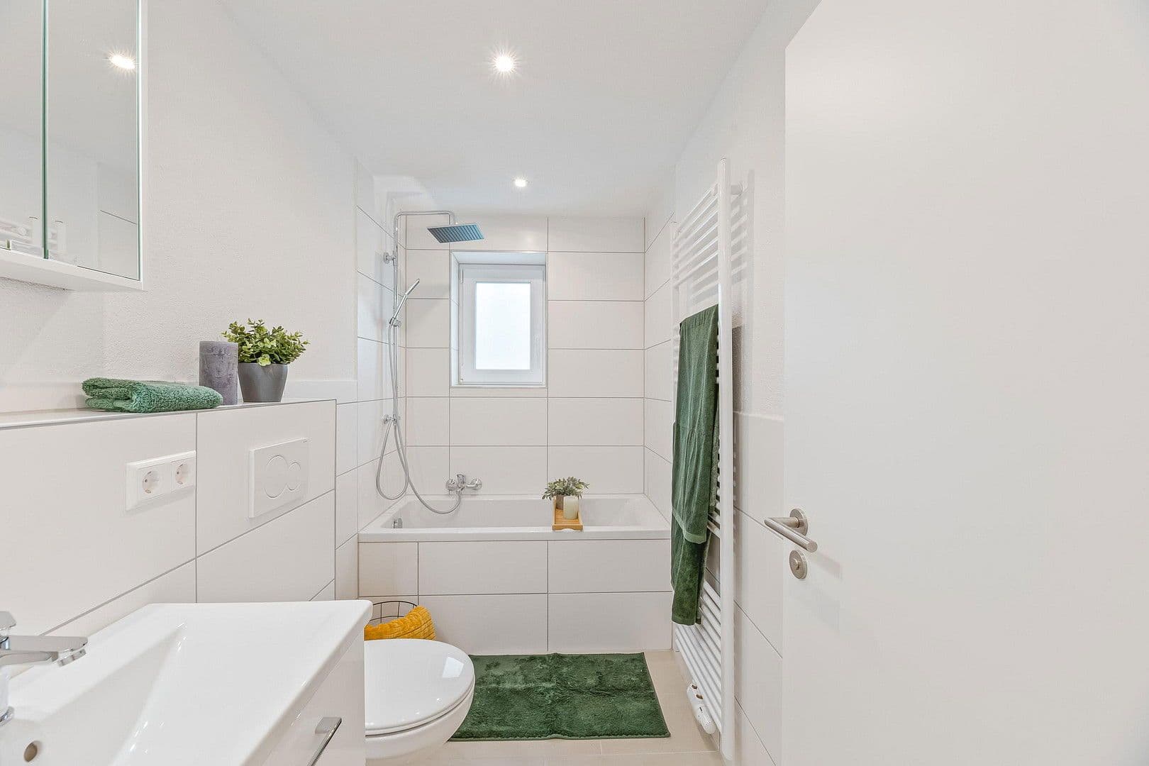 Prodej domu 107 m², pozemek 416 m², Illertissen, Bavorsko Prodej domu 107 m², pozemek 416 m², Illertissen, Bavorsko