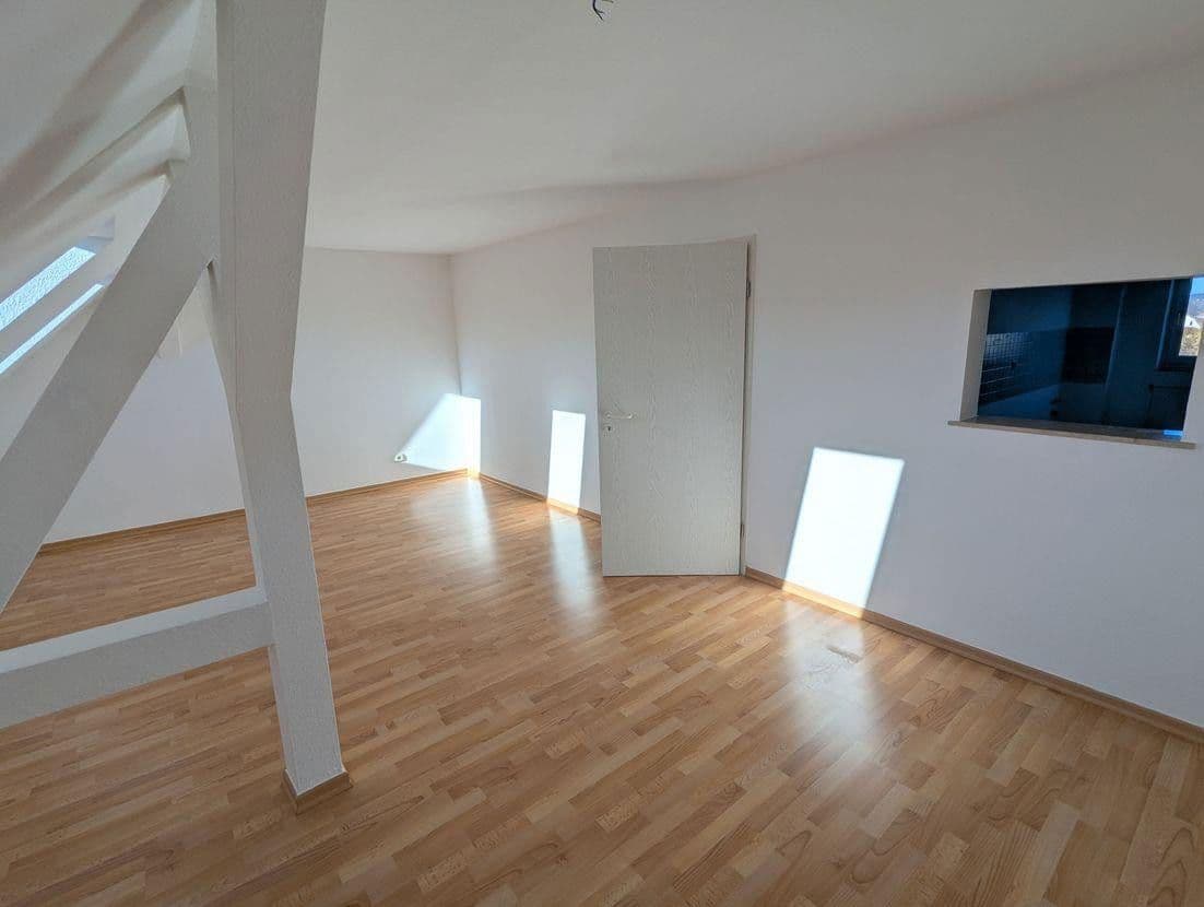 Pronájem bytu 3+1 86 m², Gera, Durynsko Pronájem bytu 3+1 86 m², Gera, Durynsko