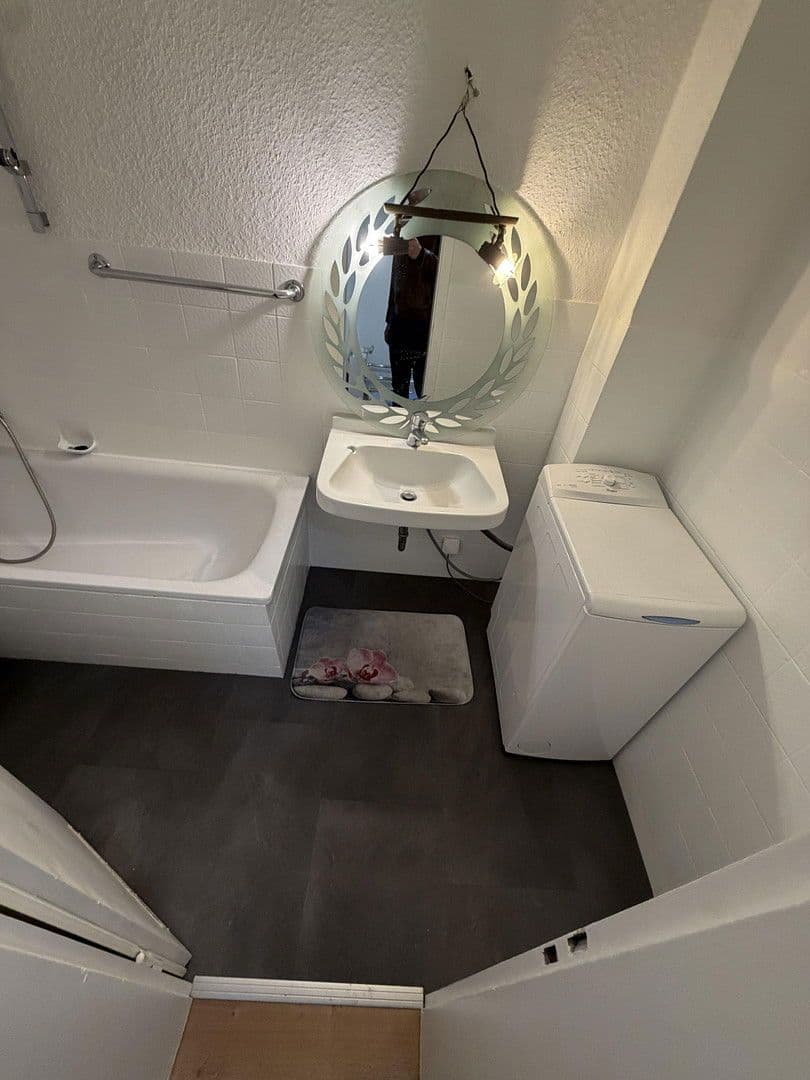 Pronájem bytu 1+kk 36 m², Silberstraße 4, Essen, Severní Porýní-Vestfálsko Pronájem bytu 1+kk 36 m², Silberstraße 4, Essen, Severní Porýní-Vestfálsko