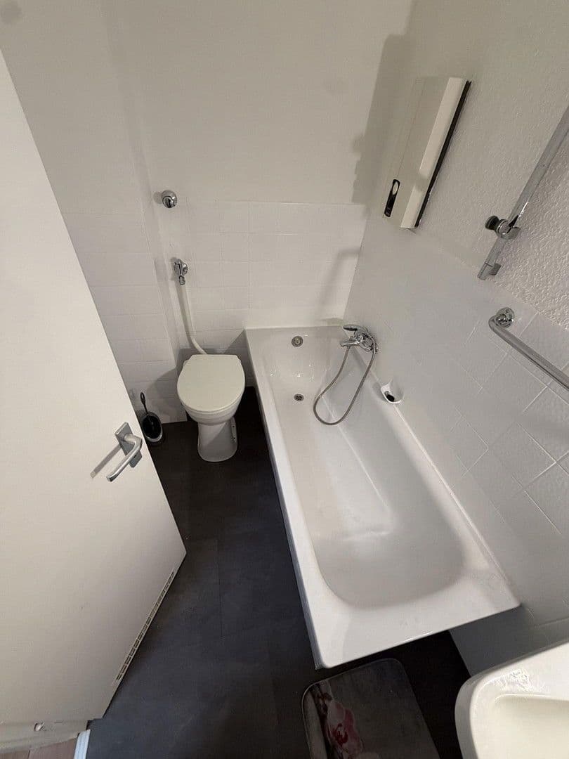 Pronájem bytu 1+kk 36 m², Silberstraße 4, Essen, Severní Porýní-Vestfálsko Pronájem bytu 1+kk 36 m², Silberstraße 4, Essen, Severní Porýní-Vestfálsko