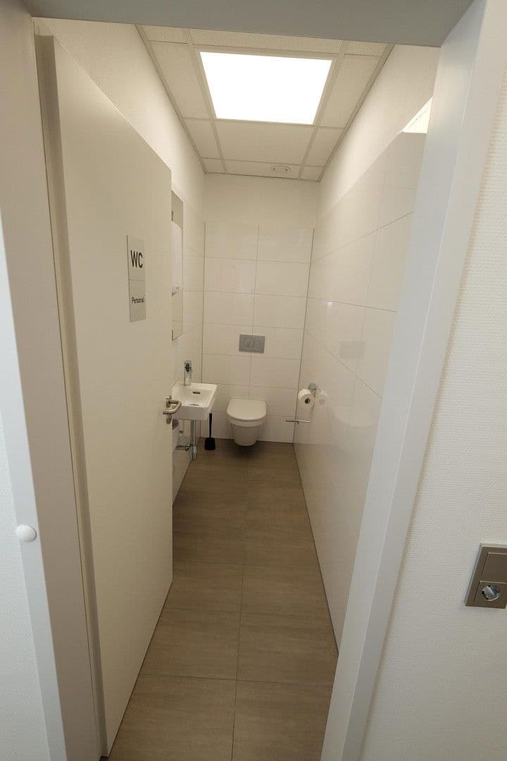 Pronájem kanceláře 112 m², Dortmund, Severní Porýní-Vestfálsko Pronájem kanceláře 112 m², Dortmund, Severní Porýní-Vestfálsko