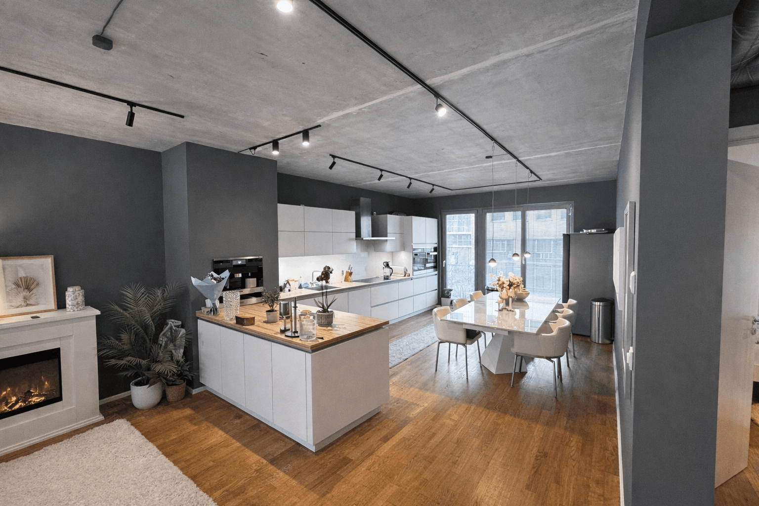 Prodej bytu 4+1 154 m², Flottwellstraße 40, Berlin, Berlín Prodej bytu 4+1 154 m², Flottwellstraße 40, Berlin, Berlín