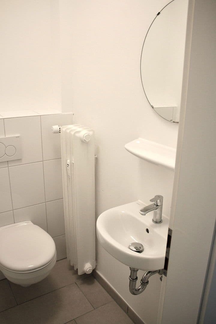 Pronájem bytu 5+1 164 m², Am Buchenbaum 21, Duisburg, Severní Porýní-Vestfálsko Pronájem bytu 5+1 164 m², Am Buchenbaum 21, Duisburg, Severní Porýní-Vestfálsko