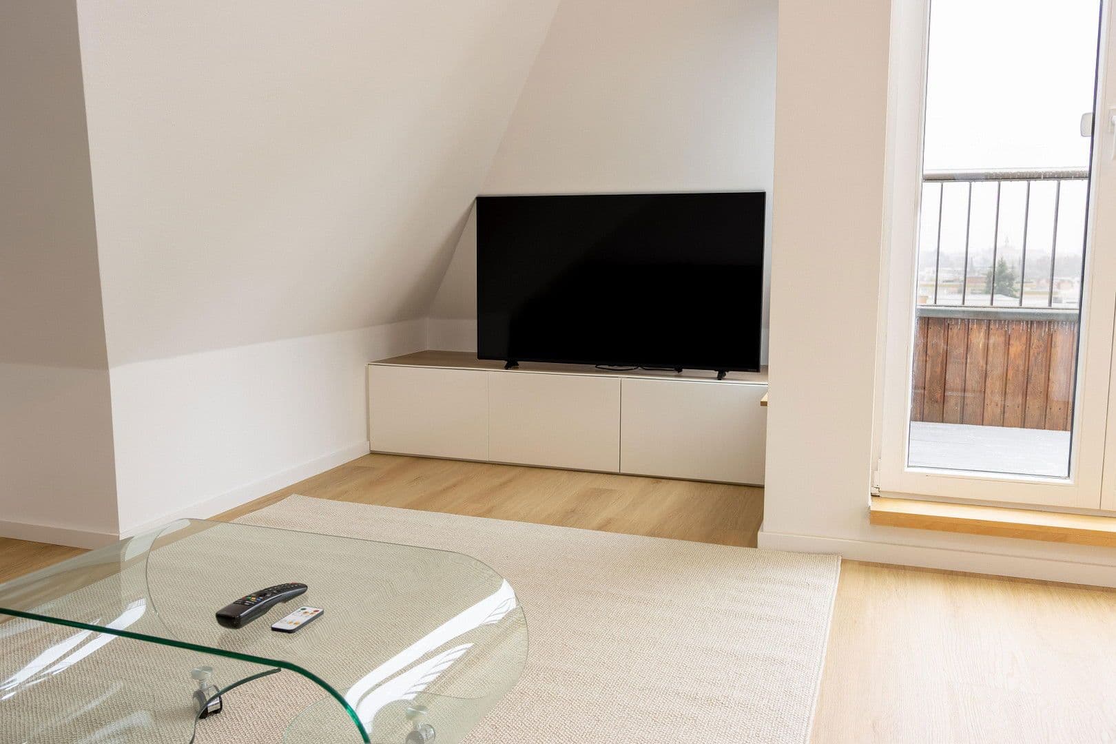 Pronájem bytu 2+1 55 m², Einödshofer Weg, Berlin, Berlín Pronájem bytu 2+1 55 m², Einödshofer Weg, Berlin, Berlín