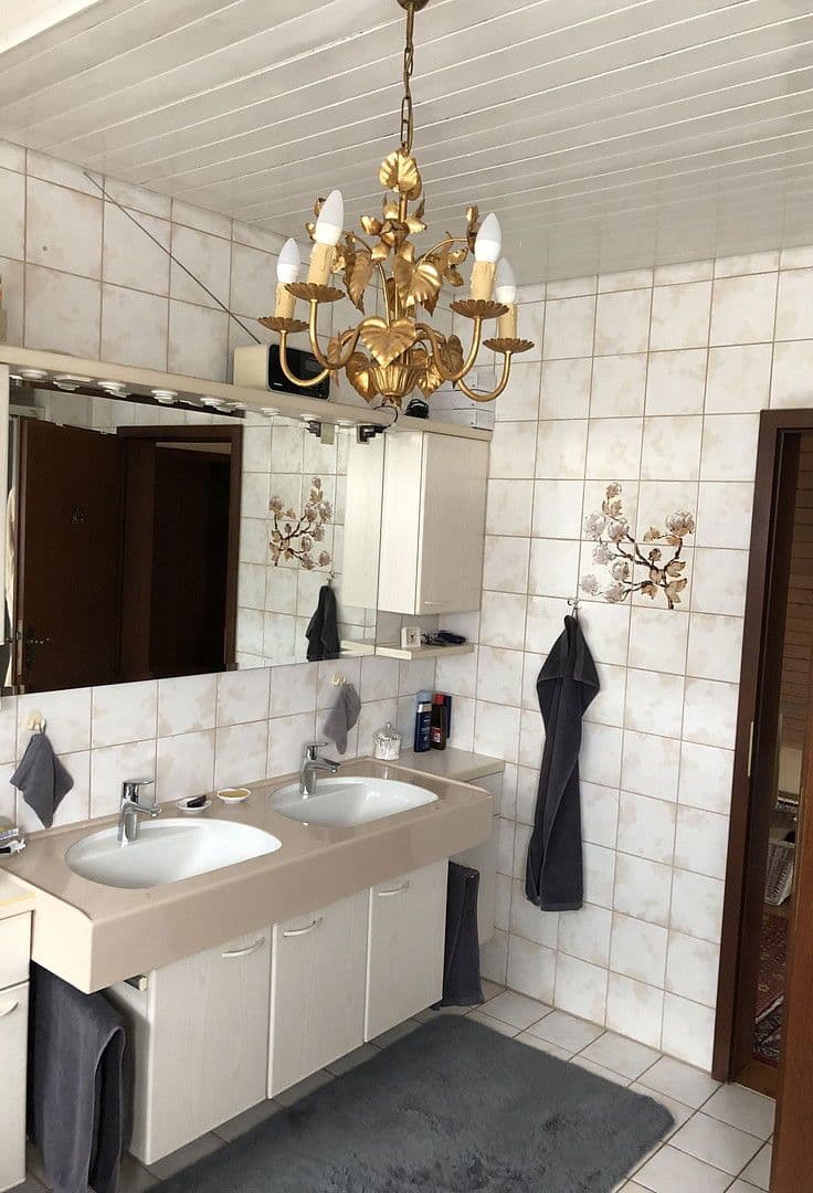 Prodej bytu 5+1 160 m², Rottenburg am Neckar, Bádensko-Württembersko Prodej bytu 5+1 160 m², Rottenburg am Neckar, Bádensko-Württembersko