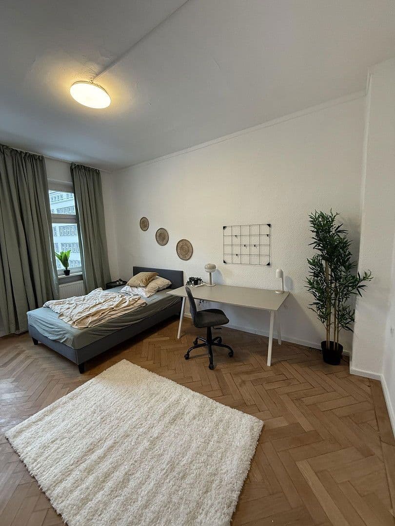 Pronájem bytu 125 m², Pirckheimer Straße 67, Nürnberg, Bavorsko Pronájem bytu 125 m², Pirckheimer Straße 67, Nürnberg, Bavorsko