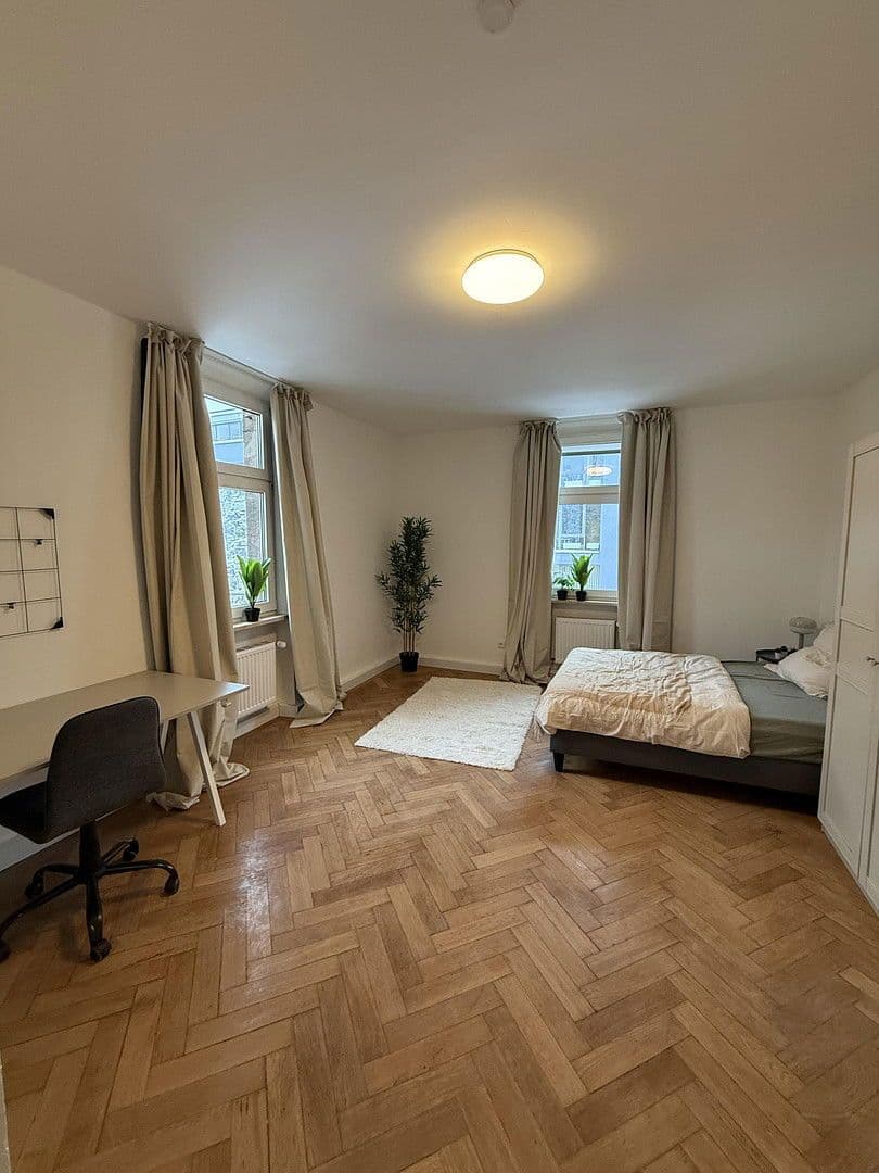 Pronájem bytu 125 m², Pirckheimer Straße 67, Nürnberg, Bavorsko Pronájem bytu 125 m², Pirckheimer Straße 67, Nürnberg, Bavorsko
