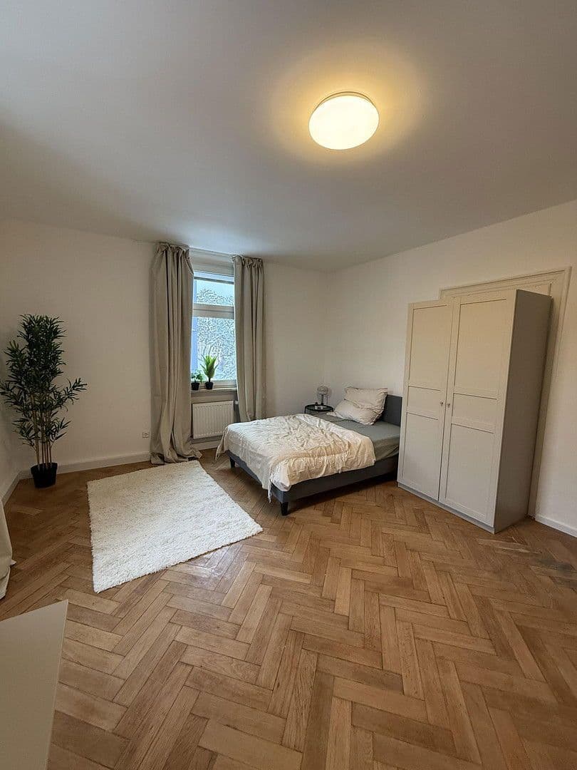 Pronájem bytu 125 m², Pirckheimer Straße 67, Nürnberg, Bavorsko Pronájem bytu 125 m², Pirckheimer Straße 67, Nürnberg, Bavorsko