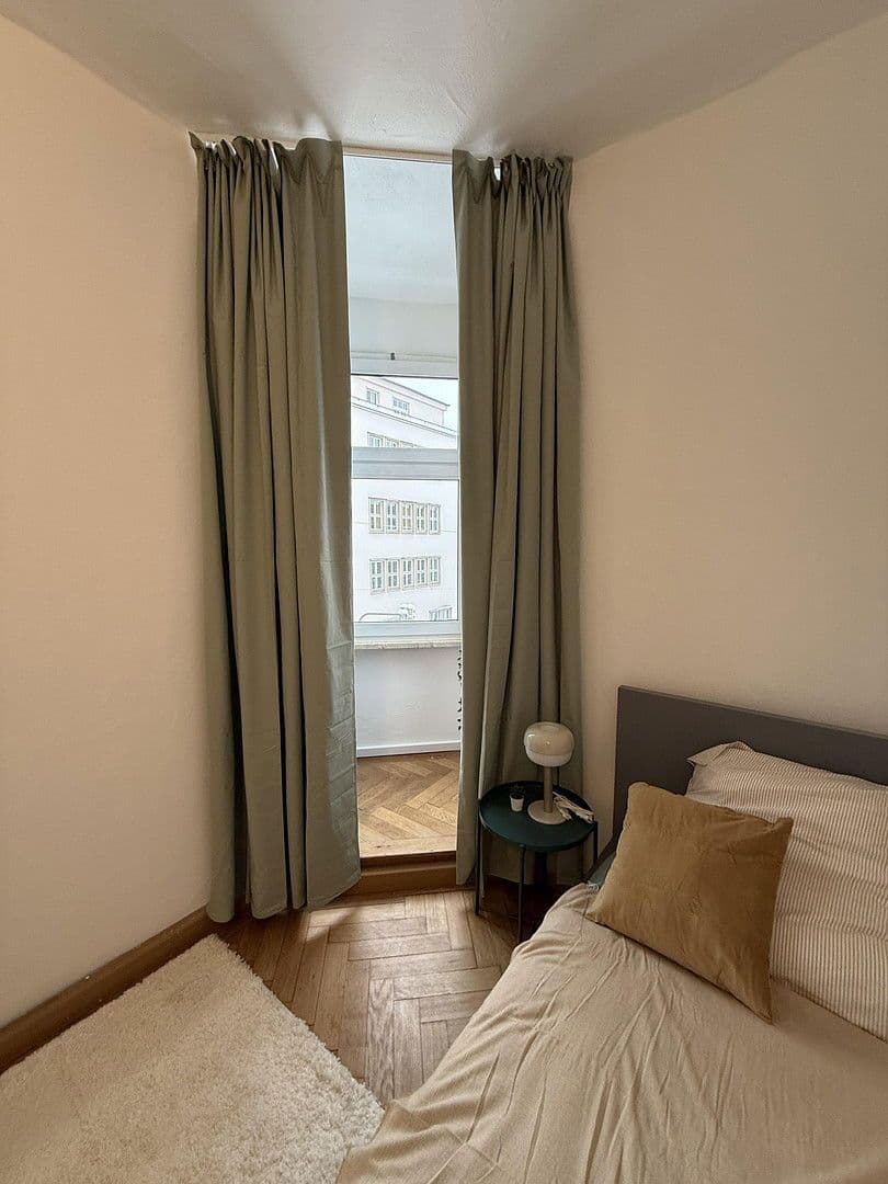 Pronájem bytu 125 m², Pirckheimer Straße 67, Nürnberg, Bavorsko Pronájem bytu 125 m², Pirckheimer Straße 67, Nürnberg, Bavorsko