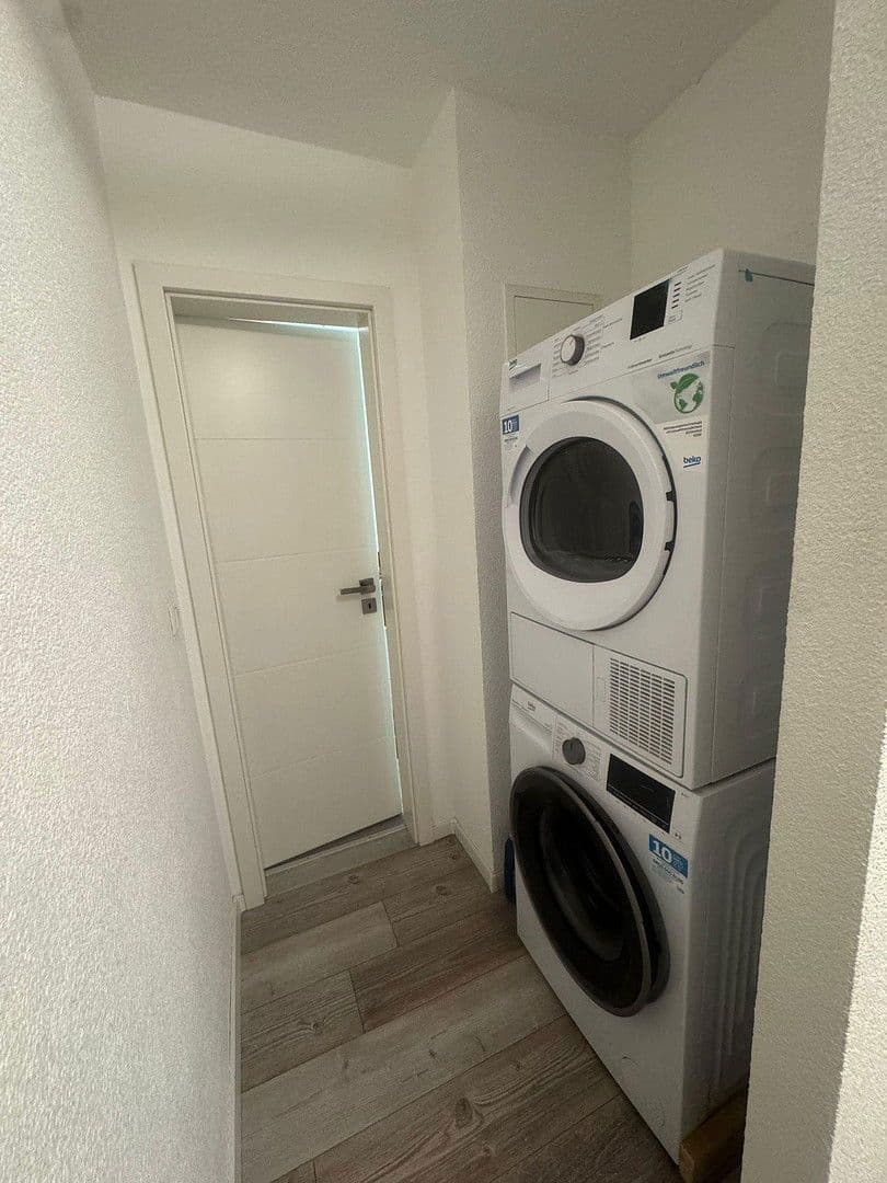 Pronájem bytu 3+1 65 m², Blücherstraße 20, Pforzheim, Bádensko-Württembersko Pronájem bytu 3+1 65 m², Blücherstraße 20, Pforzheim, Bádensko-Württembersko