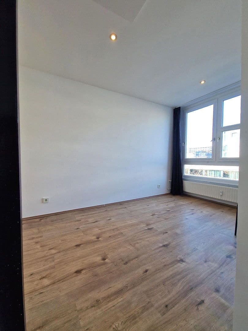 Prodej bytu 3+1 50 m², Budapesterstraße 7, Berlin, Berlín Prodej bytu 3+1 50 m², Budapesterstraße 7, Berlin, Berlín