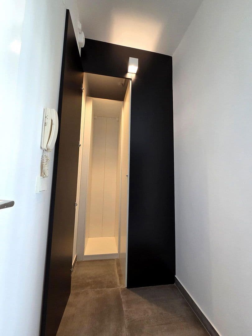 Prodej bytu 3+1 50 m², Budapesterstraße 7, Berlin, Berlín Prodej bytu 3+1 50 m², Budapesterstraße 7, Berlin, Berlín