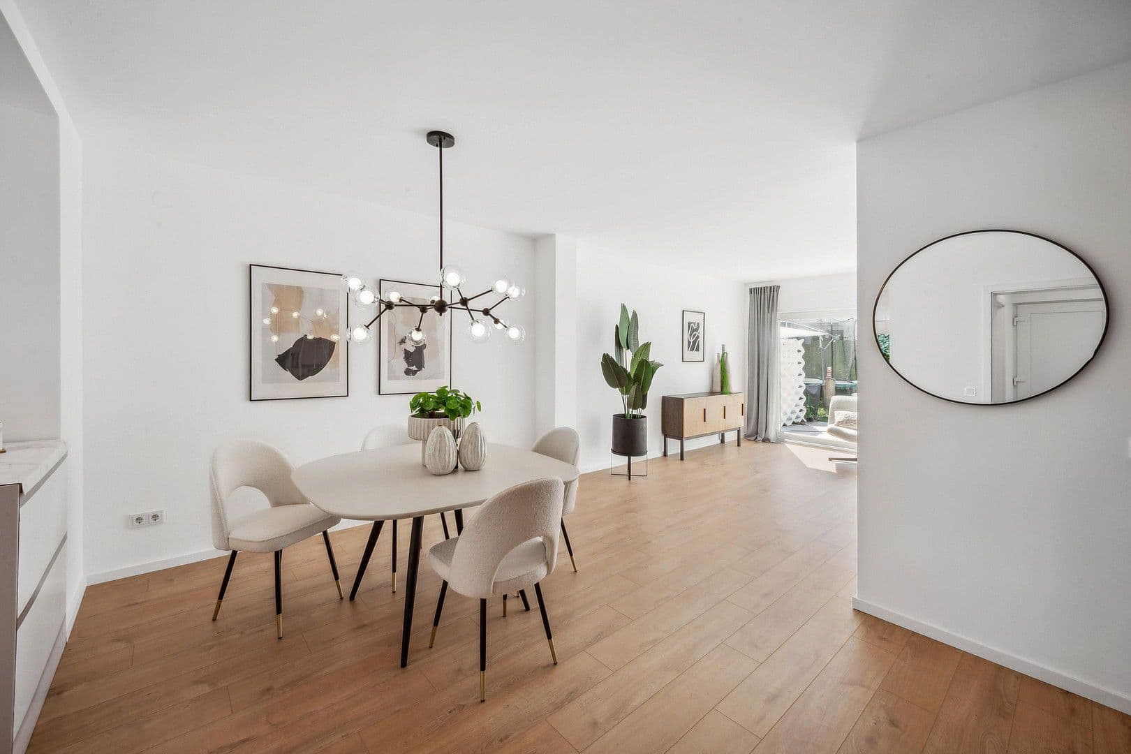 Prodej domu 135 m², pozemek 220 m², Kronberg im Taunus, Hessen Prodej domu 135 m², pozemek 220 m², Kronberg im Taunus, Hessen