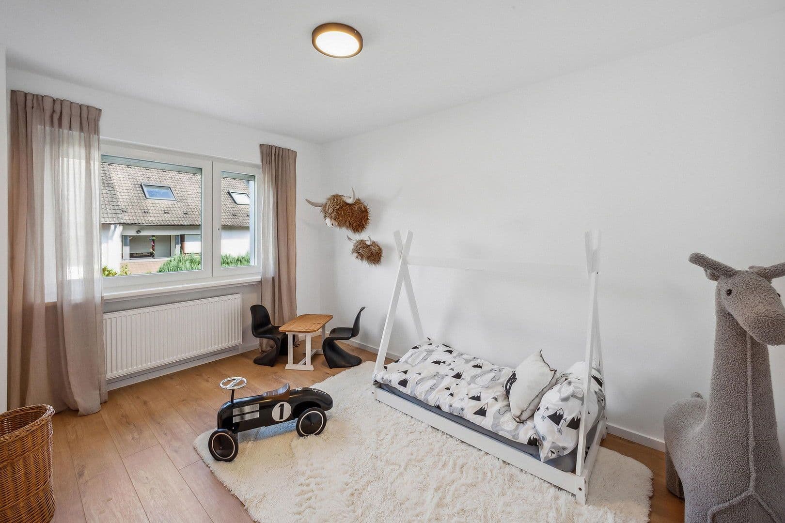 Prodej domu 135 m², pozemek 220 m², Kronberg im Taunus, Hessen Prodej domu 135 m², pozemek 220 m², Kronberg im Taunus, Hessen