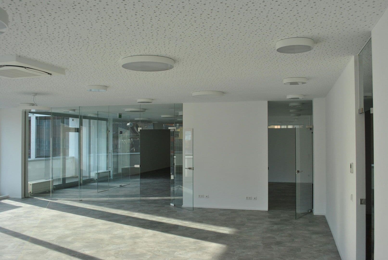 Pronájem kanceláře 70 m², Salzburg, Salcbursko Pronájem kanceláře 70 m², Salzburg, Salcbursko