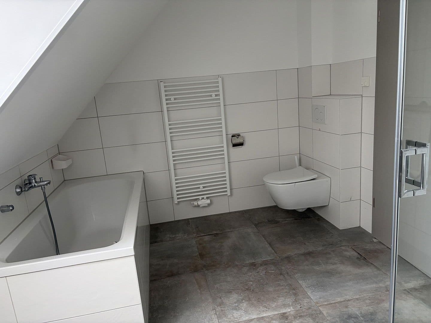 Pronájem bytu 4+1 77 m², Dummerstorf, Mecklenburg-Vorpommern Pronájem bytu 4+1 77 m², Dummerstorf, Mecklenburg-Vorpommern