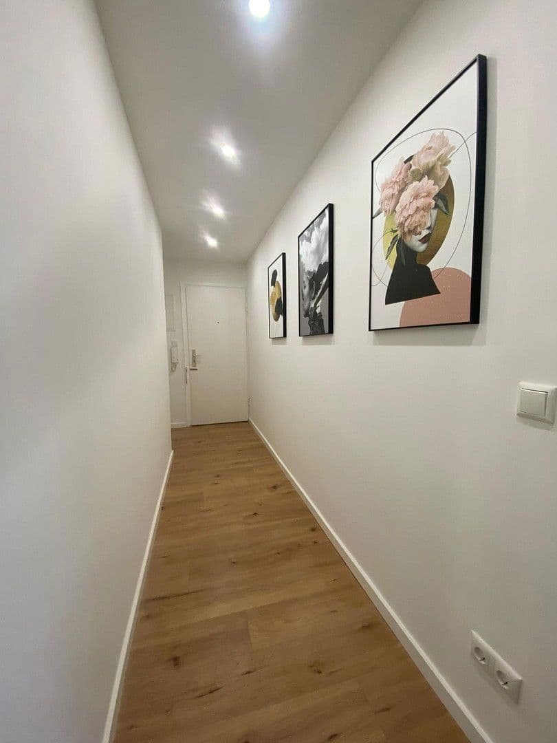 Pronájem bytu 1+1 41 m², Landsbergerstraße 445, München, Bavorsko Pronájem bytu 1+1 41 m², Landsbergerstraße 445, München, Bavorsko