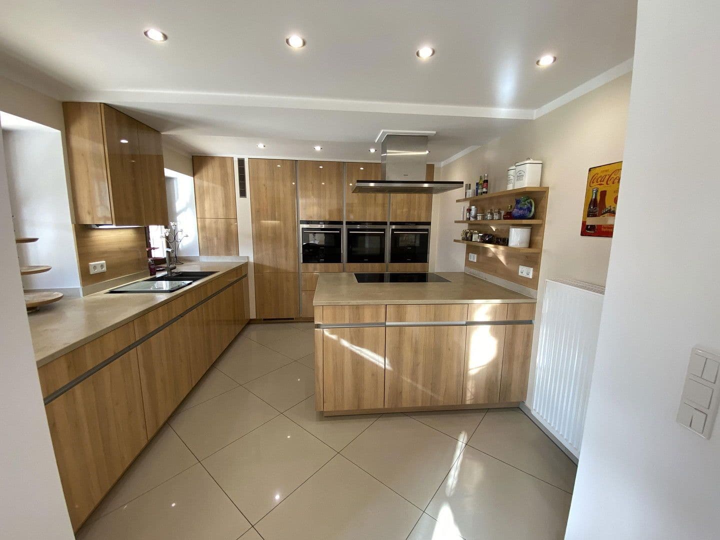 Prodej domu 480 m², pozemek 6.939 m², Egenhofen, Bavorsko Prodej domu 480 m², pozemek 6.939 m², Egenhofen, Bavorsko