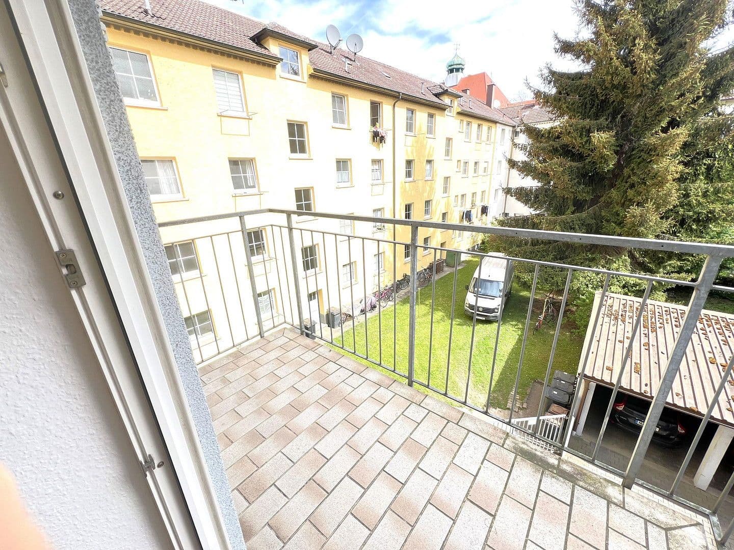 Pronájem bytu 3+1 60 m², Reuttier Straße 34/1, Neu-Ulm, Bavorsko Pronájem bytu 3+1 60 m², Reuttier Straße 34/1, Neu-Ulm, Bavorsko