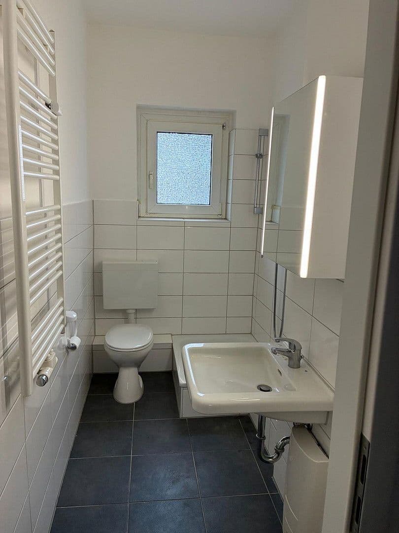 Pronájem bytu 2+1 58 m², Vonscheidtshof 5, Mülheim an der Ruhr, Severní Porýní-Vestfálsko Pronájem bytu 2+1 58 m², Vonscheidtshof 5, Mülheim an der Ruhr, Severní Porýní-Vestfálsko