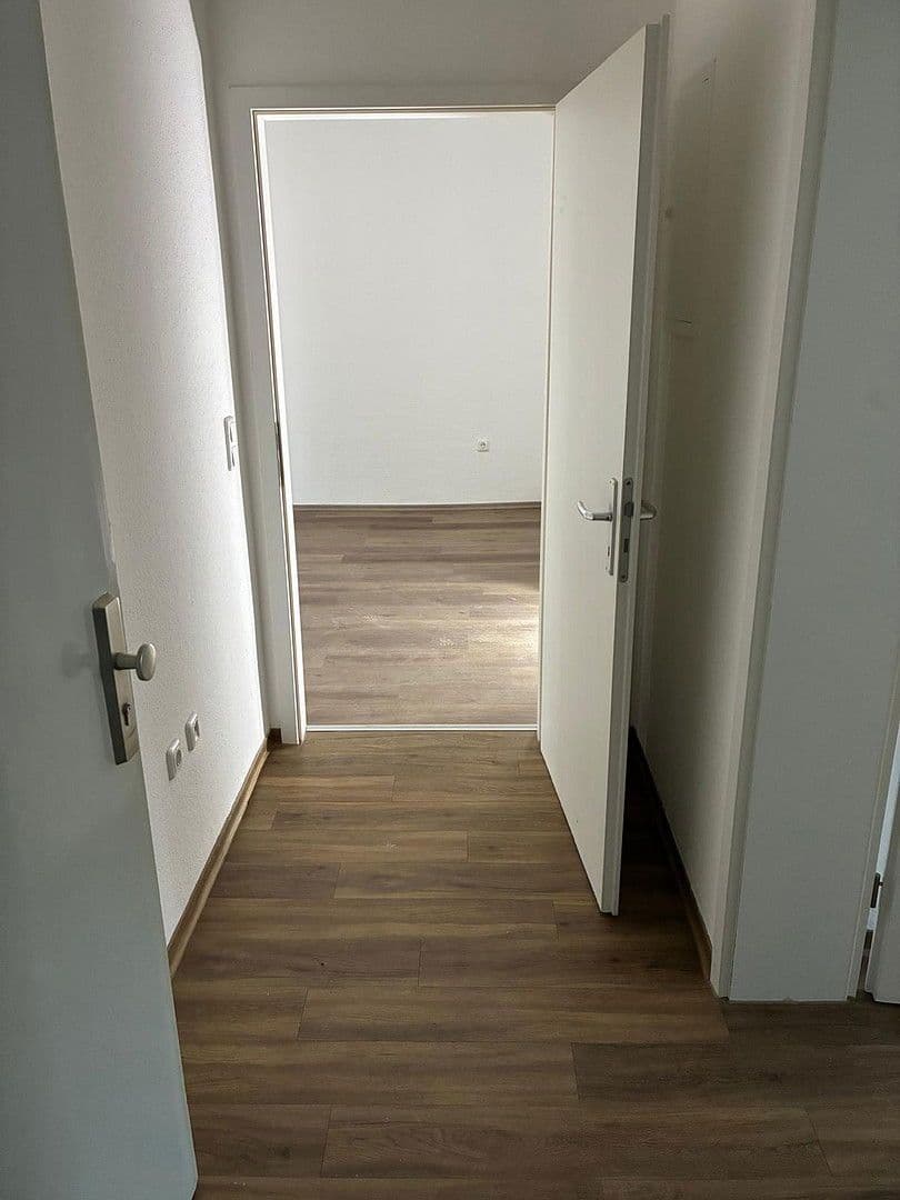 Pronájem bytu 2+1 58 m², Vonscheidtshof 5, Mülheim an der Ruhr, Severní Porýní-Vestfálsko Pronájem bytu 2+1 58 m², Vonscheidtshof 5, Mülheim an der Ruhr, Severní Porýní-Vestfálsko