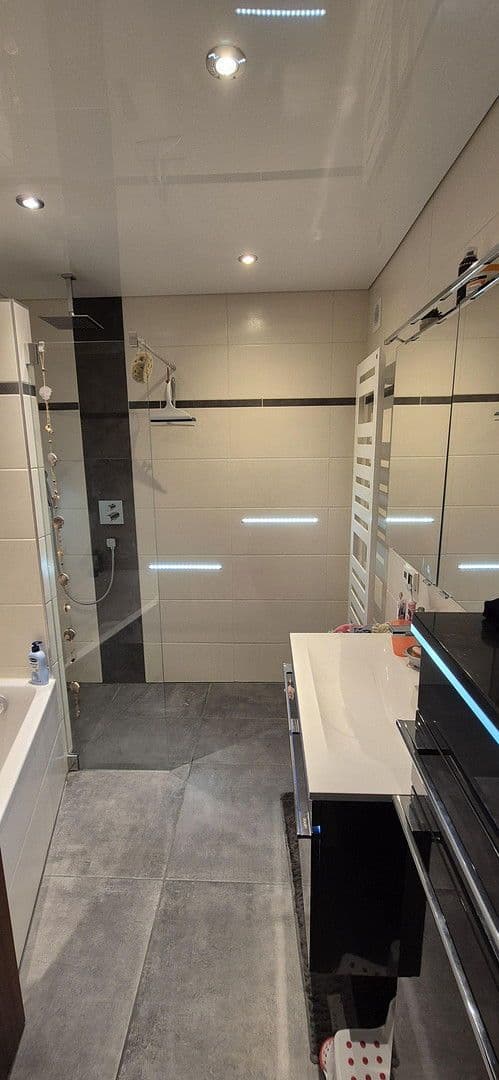 Prodej domu 153 m², pozemek 292 m², Wertheim, Bádensko-Württembersko Prodej domu 153 m², pozemek 292 m², Wertheim, Bádensko-Württembersko