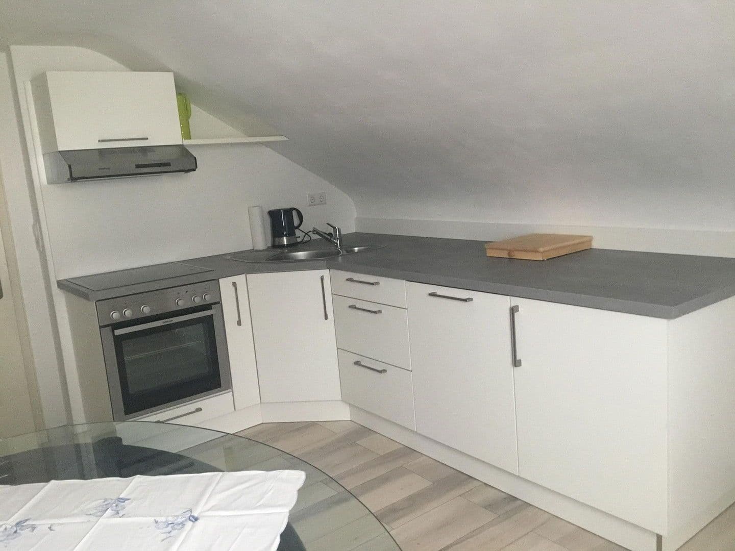 Pronájem bytu 1+1 15 m², Schrambergerstr.40, Schramberg, Bádensko-Württembersko Pronájem bytu 1+1 15 m², Schrambergerstr.40, Schramberg, Bádensko-Württembersko