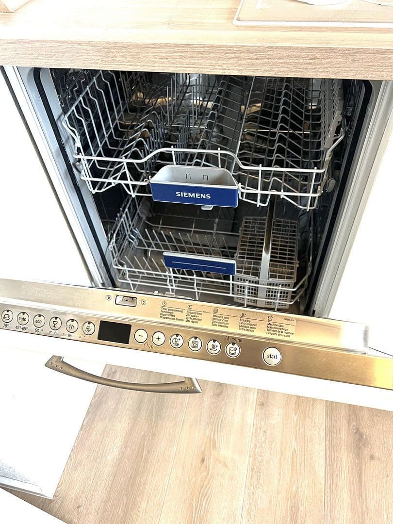 Pronájem bytu 2+1 74 m², Hofheim am Taunus, Hessen Pronájem bytu 2+1 74 m², Hofheim am Taunus, Hessen