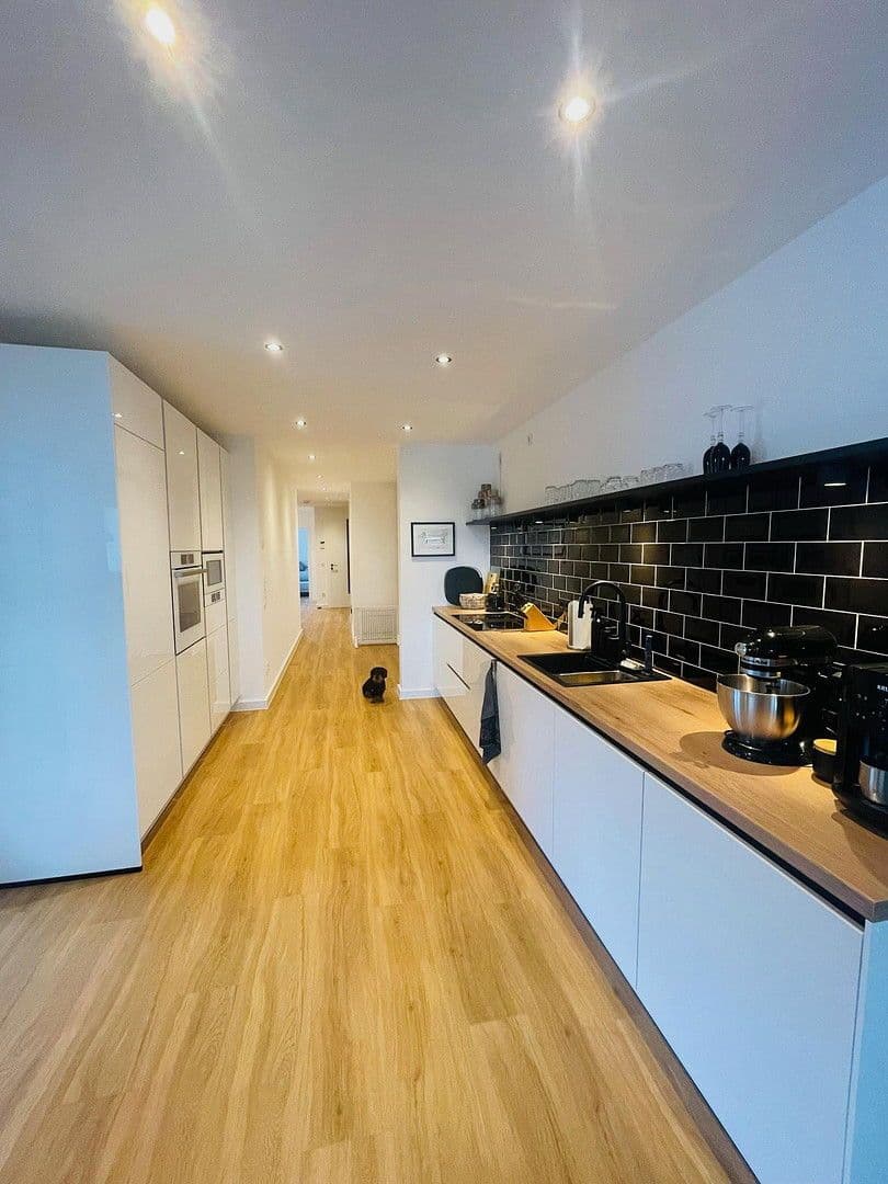 Pronájem bytu 4+1 113 m², Landwehrstraße 34, Solingen, Severní Porýní-Vestfálsko Pronájem bytu 4+1 113 m², Landwehrstraße 34, Solingen, Severní Porýní-Vestfálsko