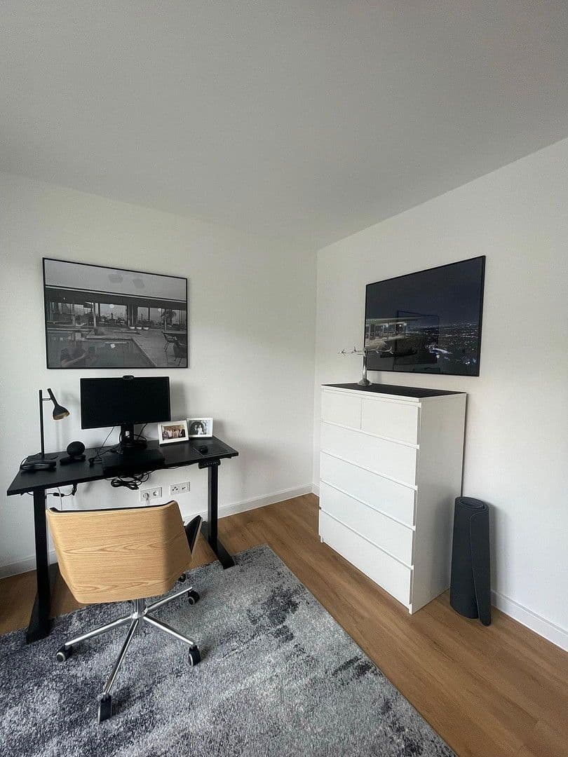 Pronájem bytu 4+1 113 m², Landwehrstraße 34, Solingen, Severní Porýní-Vestfálsko Pronájem bytu 4+1 113 m², Landwehrstraße 34, Solingen, Severní Porýní-Vestfálsko