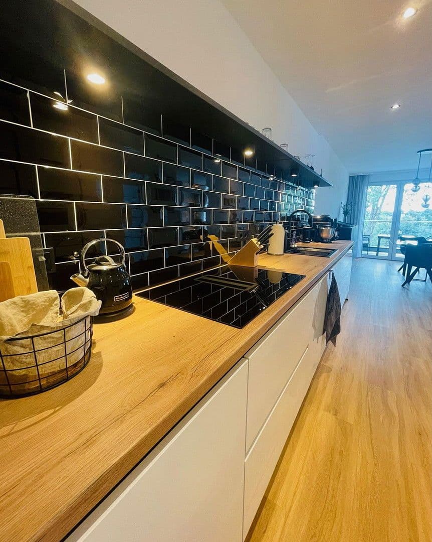 Pronájem bytu 4+1 113 m², Landwehrstraße 34, Solingen, Severní Porýní-Vestfálsko Pronájem bytu 4+1 113 m², Landwehrstraße 34, Solingen, Severní Porýní-Vestfálsko