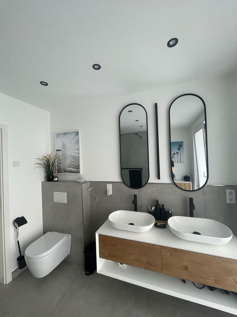 Pronájem bytu 4+1 113 m², Landwehrstraße 34, Solingen, Severní Porýní-Vestfálsko Pronájem bytu 4+1 113 m², Landwehrstraße 34, Solingen, Severní Porýní-Vestfálsko