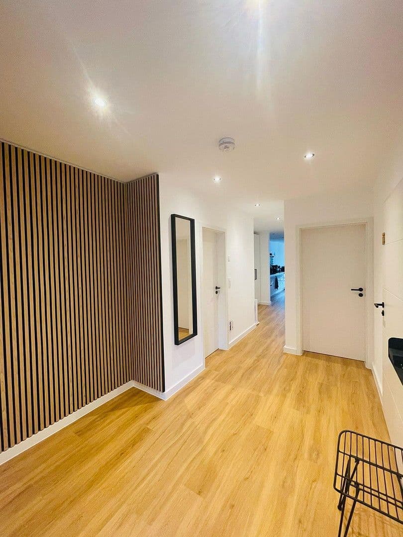 Pronájem bytu 4+1 113 m², Landwehrstraße 34, Solingen, Severní Porýní-Vestfálsko Pronájem bytu 4+1 113 m², Landwehrstraße 34, Solingen, Severní Porýní-Vestfálsko