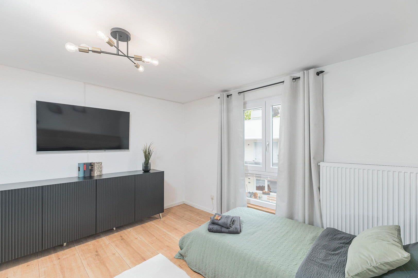 Pronájem domu 130 m², pozemek 300 m², Römerstraße 30, Filderstadt, Bádensko-Württembersko Pronájem domu 130 m², pozemek 300 m², Römerstraße 30, Filderstadt, Bádensko-Württembersko