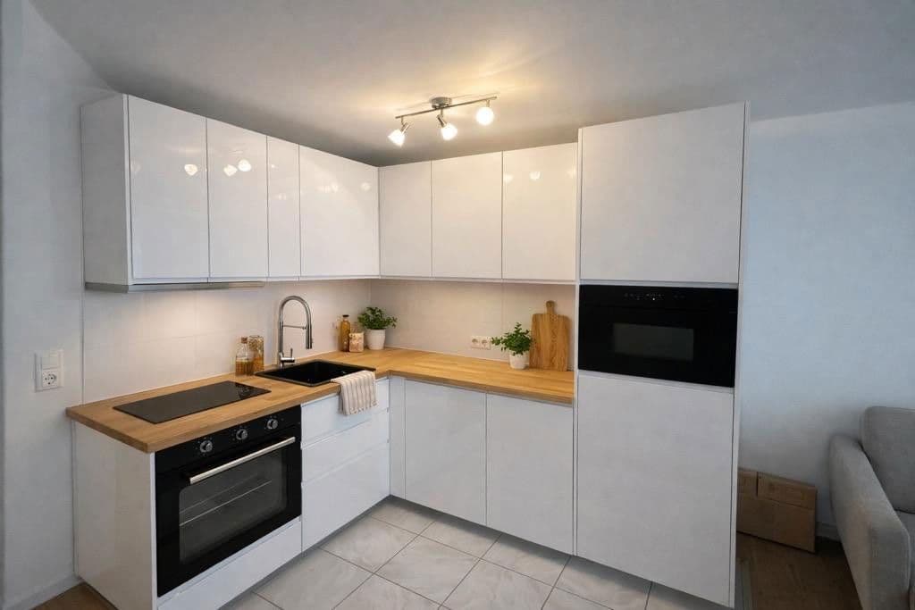 Pronájem bytu 1+kk 38 m², Fürther Straße 271, Nürnberg, Bavorsko Pronájem bytu 1+kk 38 m², Fürther Straße 271, Nürnberg, Bavorsko