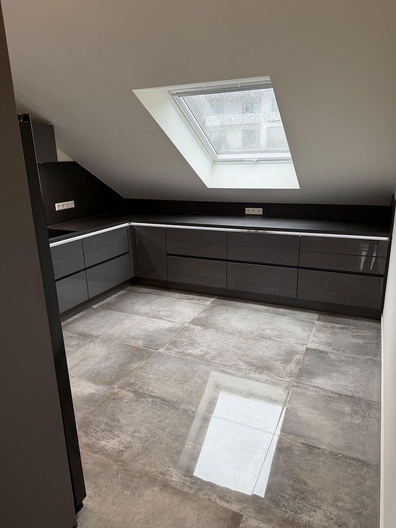 Prodej bytu 4+1 141 m², Wiesloch, Bádensko-Württembersko Prodej bytu 4+1 141 m², Wiesloch, Bádensko-Württembersko