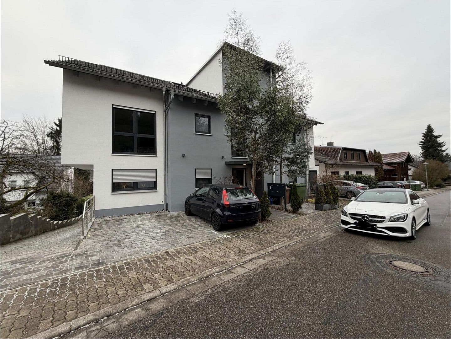 Prodej bytu 4+1 141 m², Wiesloch, Bádensko-Württembersko Prodej bytu 4+1 141 m², Wiesloch, Bádensko-Württembersko