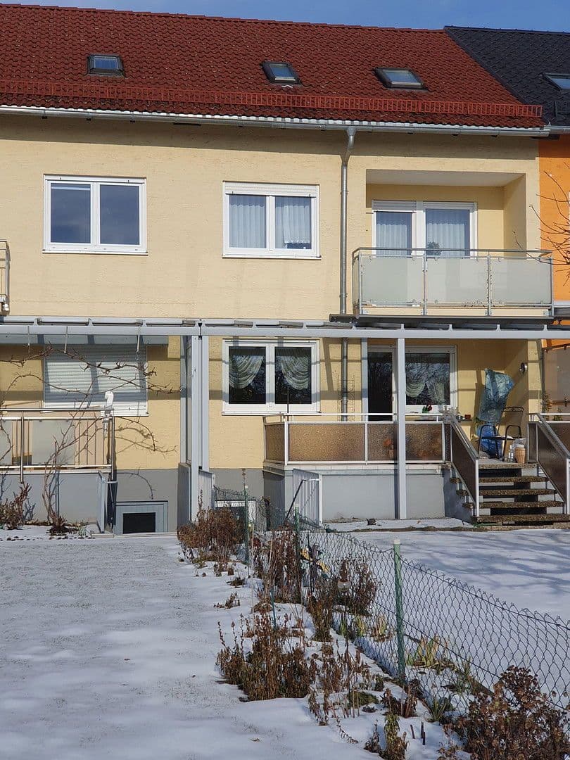 Prodej domu 134 m², pozemek 247 m², Enzianweg 1c, Barbing, Bavorsko Prodej domu 134 m², pozemek 247 m², Enzianweg 1c, Barbing, Bavorsko