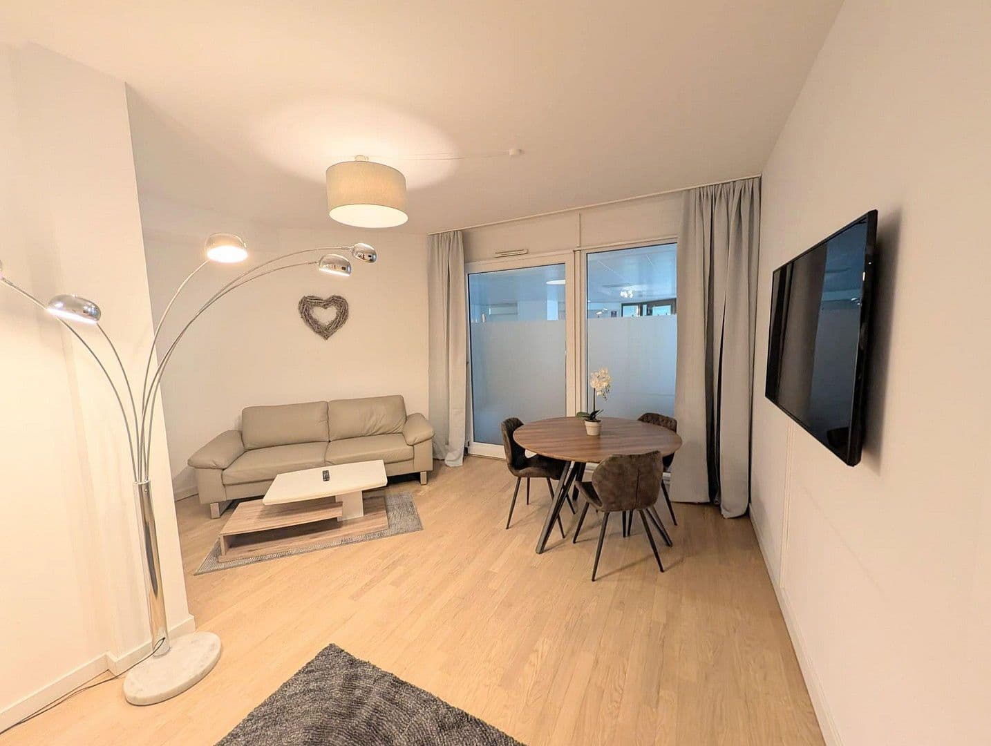 Pronájem bytu 1+kk 71 m², München, Bavorsko Pronájem bytu 1+kk 71 m², München, Bavorsko