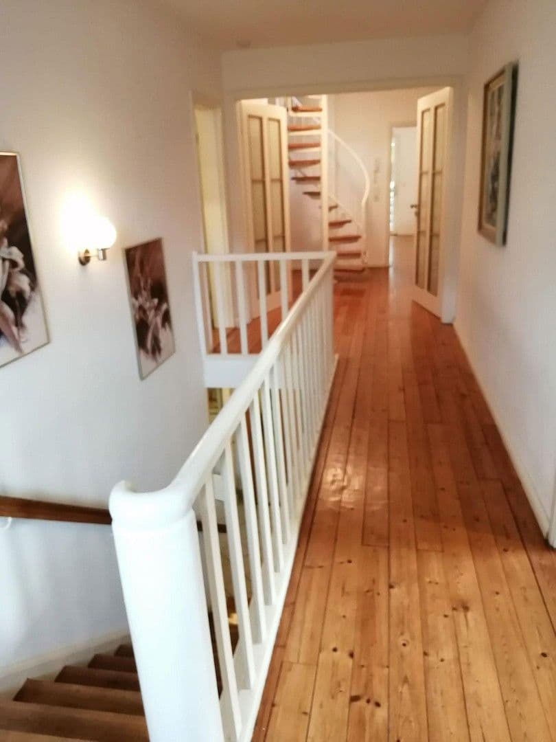 Prodej domu 286 m², pozemek 875 m², Laufach, Bavorsko Prodej domu 286 m², pozemek 875 m², Laufach, Bavorsko