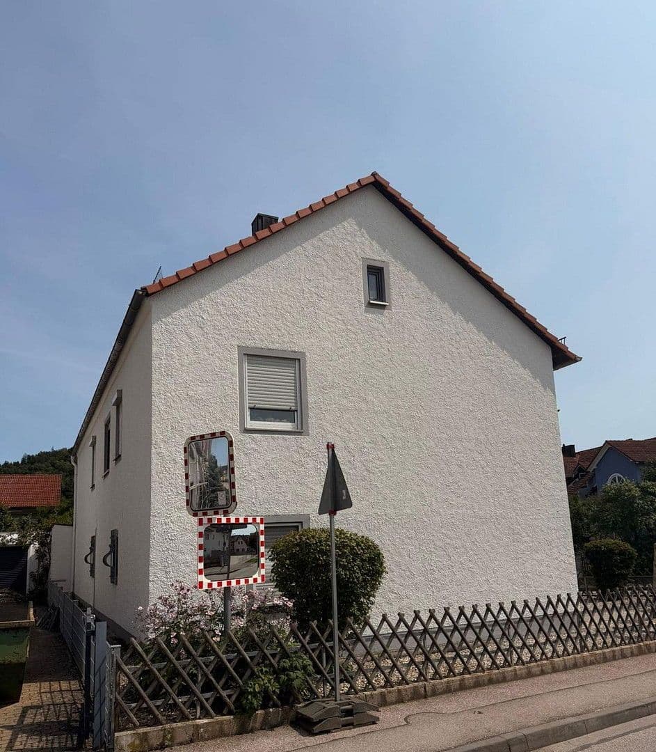 Prodej domu 164 m², pozemek 415 m², Alte Ingolstädter Str. 6, Beilngries, Bavorsko Prodej domu 164 m², pozemek 415 m², Alte Ingolstädter Str. 6, Beilngries, Bavorsko