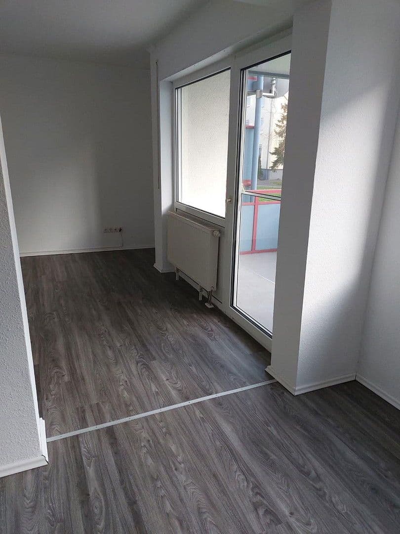 Prodej bytu 3+1 70 m², Magdeburger Straße 14a, Landau, Porýní-Falc Prodej bytu 3+1 70 m², Magdeburger Straße 14a, Landau, Porýní-Falc