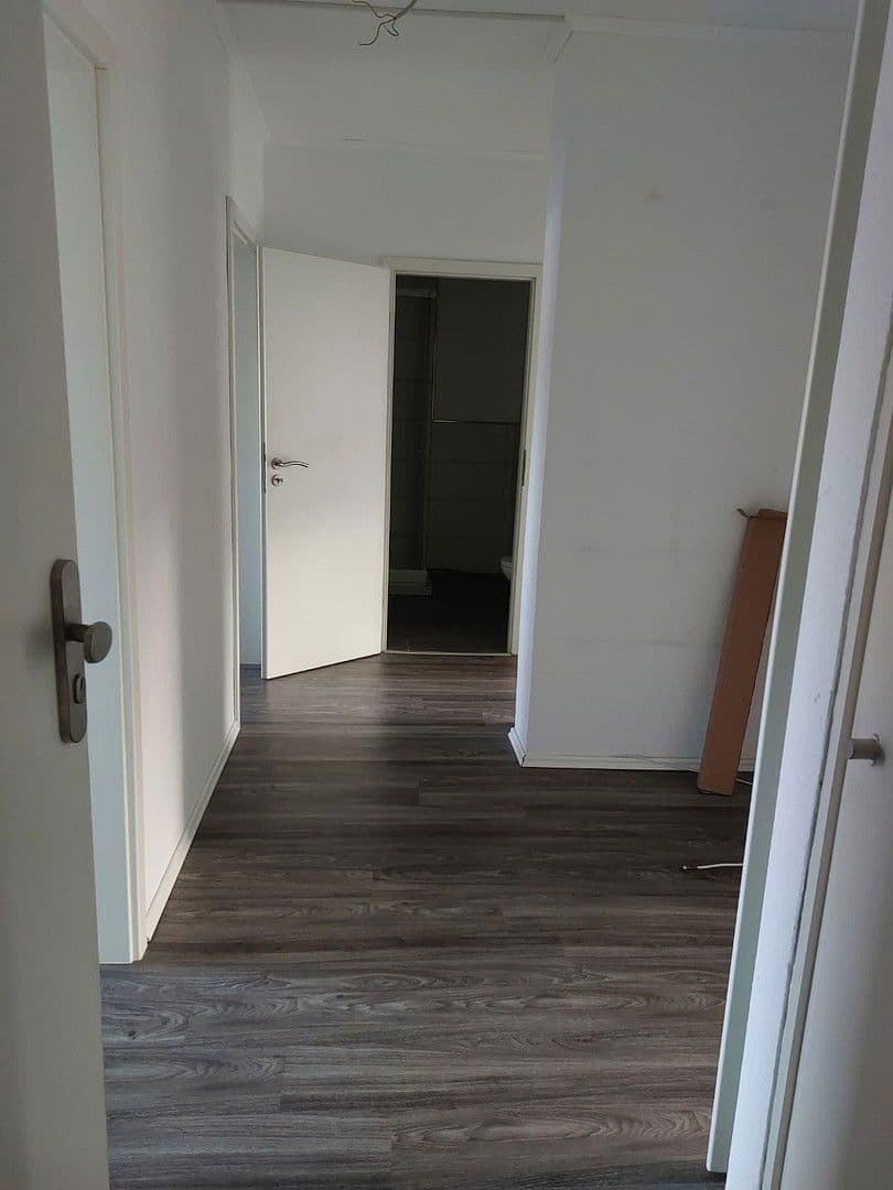Prodej bytu 3+1 70 m², Magdeburger Straße 14a, Landau, Porýní-Falc Prodej bytu 3+1 70 m², Magdeburger Straße 14a, Landau, Porýní-Falc