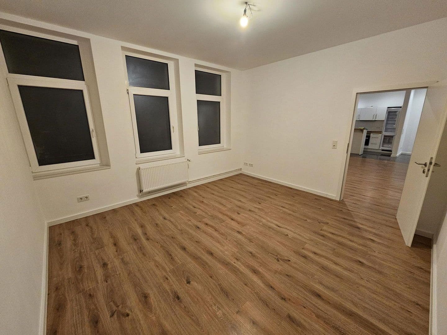 Pronájem bytu 2+1 65 m², Wendenstr. 26, Braunschweig, Dolní Sasko Pronájem bytu 2+1 65 m², Wendenstr. 26, Braunschweig, Dolní Sasko